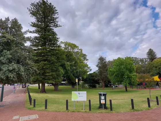 Near Read Park playground, Victoria Park