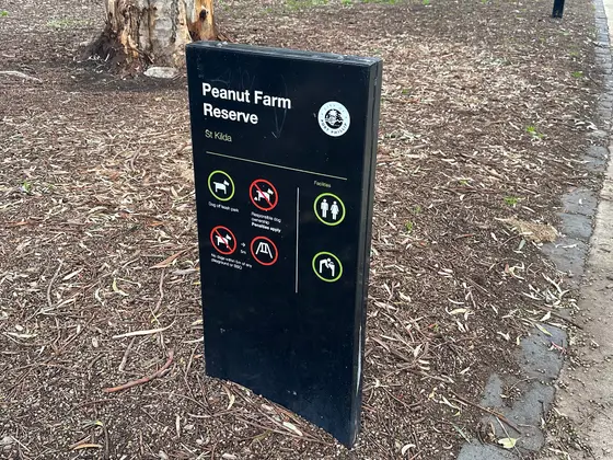 Near Renfrey Reserve playground, St Kilda