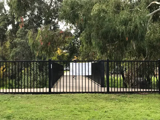 Near Diamond Creek Regional Playspace, Diamond Creek