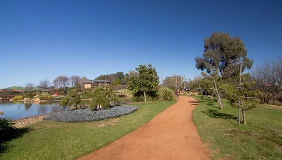 Near Shoyoen playground, Dubbo
