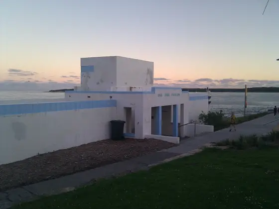 Near Oak Park playground, Cronulla