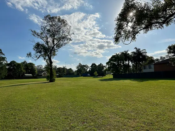 Near Trobriand Park, Glenfield