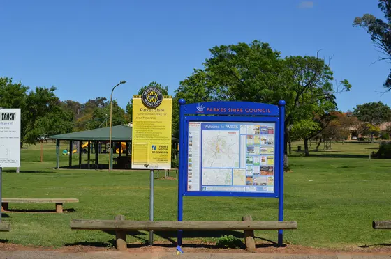 Near Kelly Reserve playground, Parkes