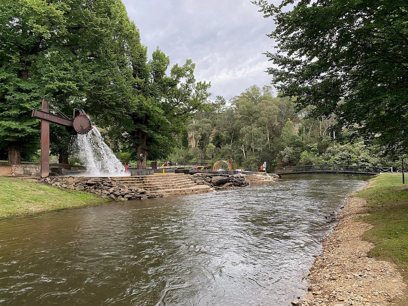 Lions Park, Bright
