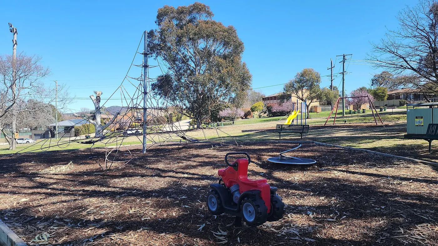 Campbell Section 5 Playground, Campbell