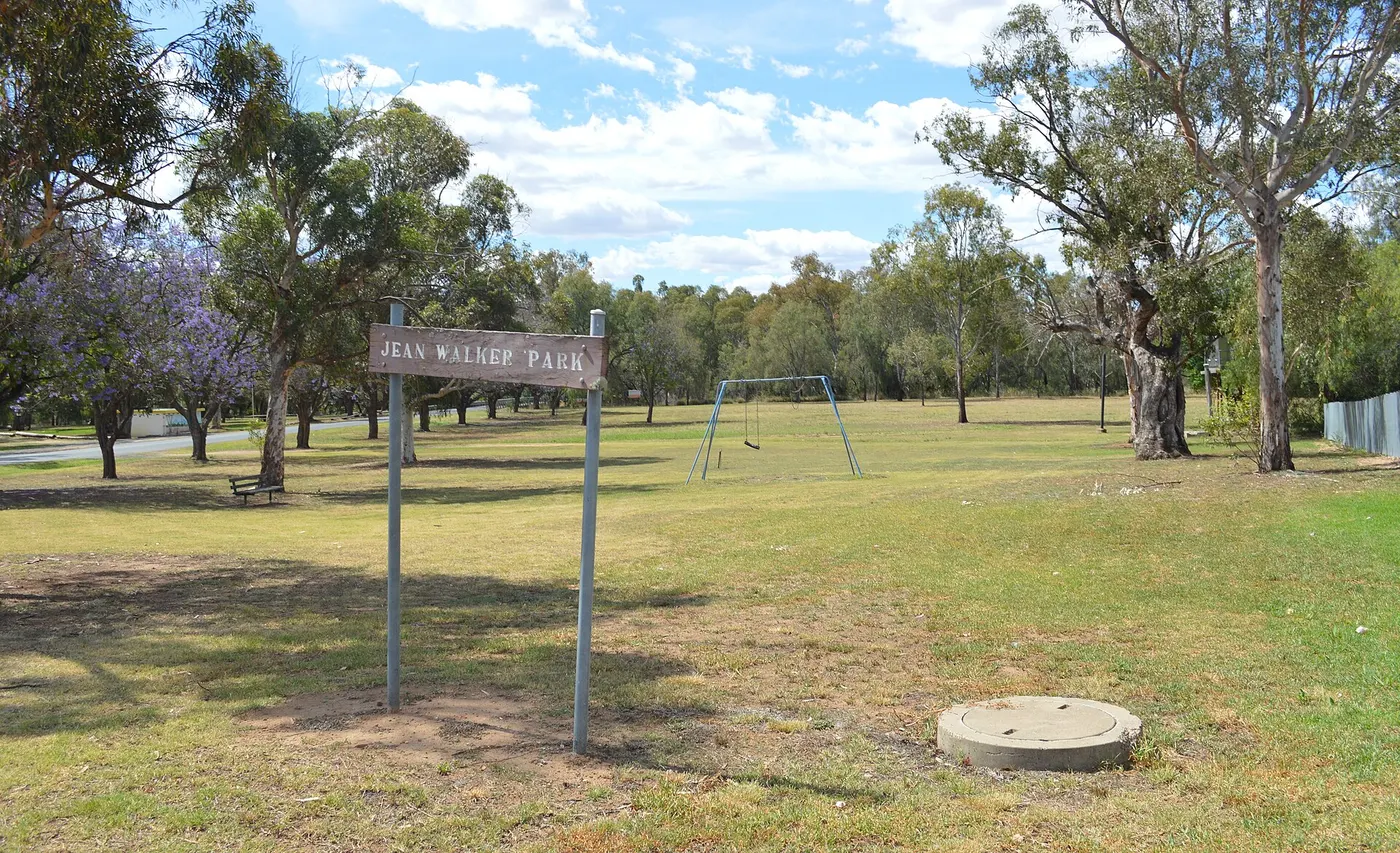 Lions Park playground, Gulargambone