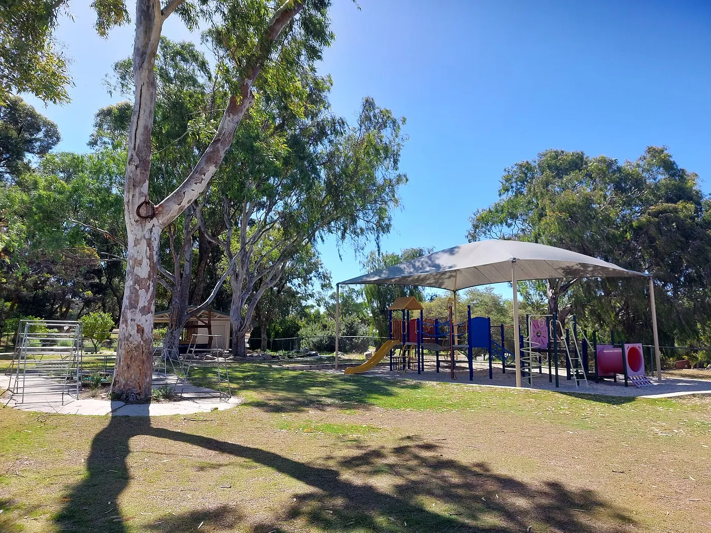 Granadilla Park playground, Duncraig