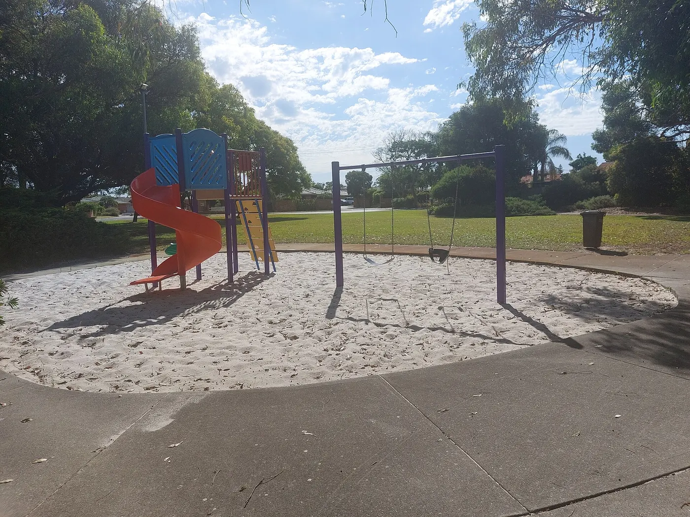 Dealy Park playground, Cannington