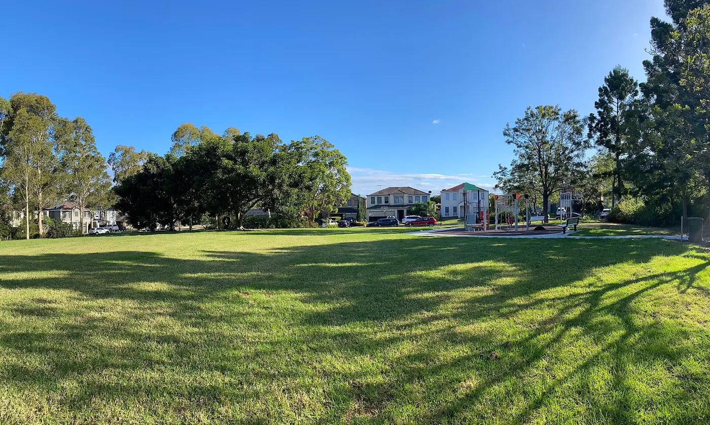 Lyons Informal Use Oval, Lyons