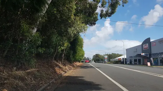 Birkdale Rd at Birkdale, Redland City, Queensland, facing west