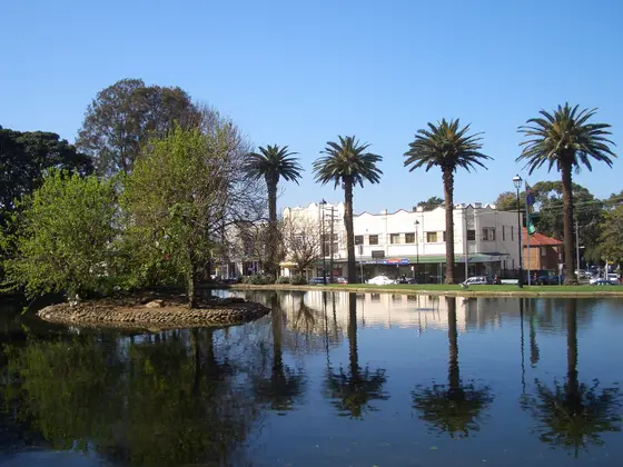 Burwood Park, Burwood Road