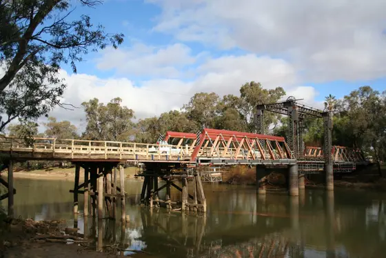 Bridge over the Murray River. Swan Hill. Victoria, Australia